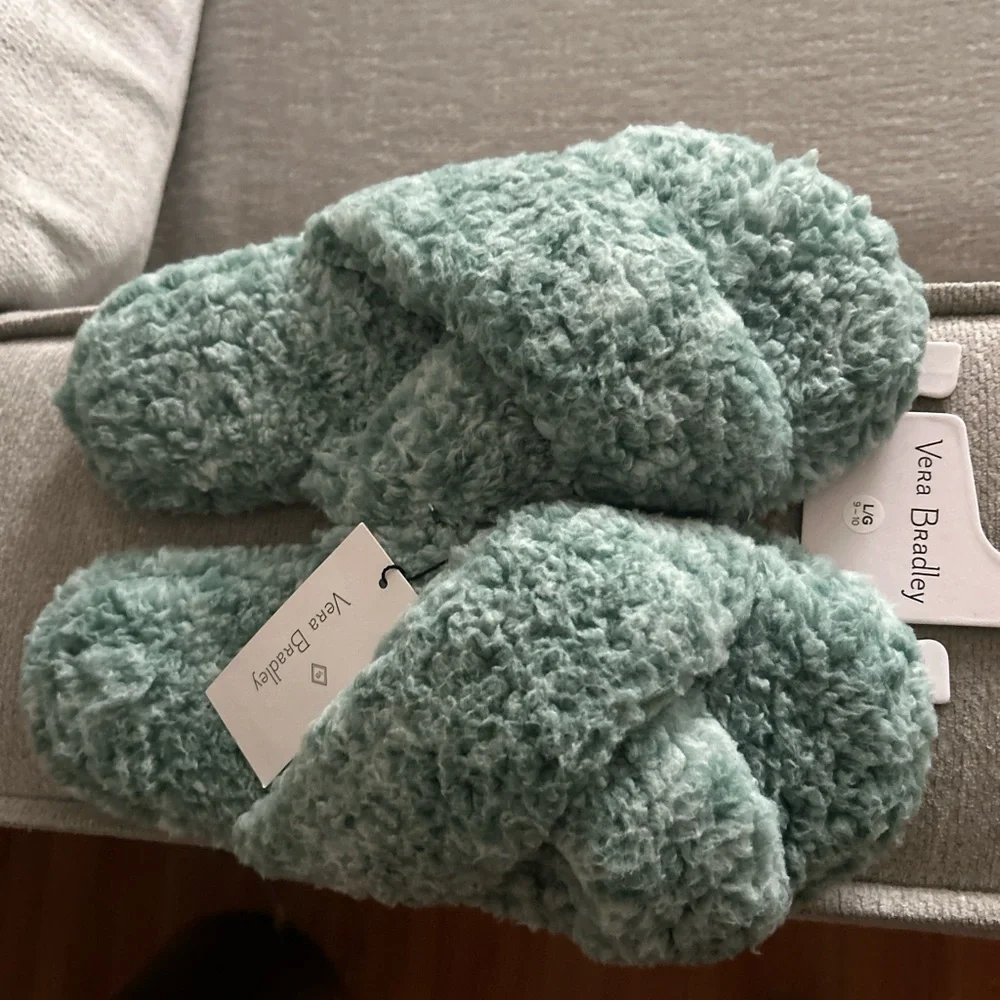 Vera Bradley Green Plush Cozy Winter Slippers Size L - Picture 4 of 6